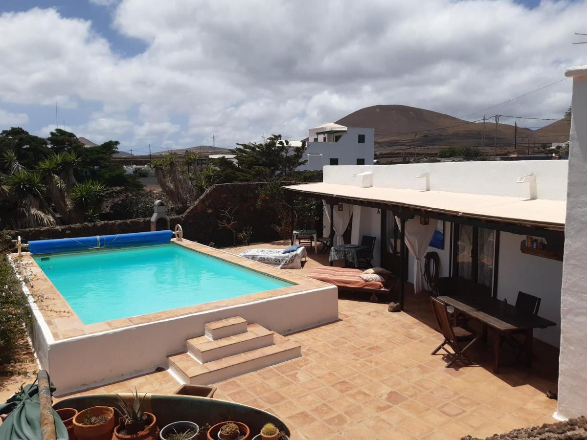 Tipica Lanzarote House Only Adults Bed and Breakfast Tías Eksteriør billede