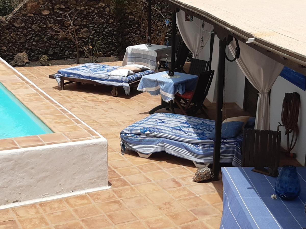 Tipica Lanzarote House Only Adults Bed and Breakfast Tías Eksteriør billede