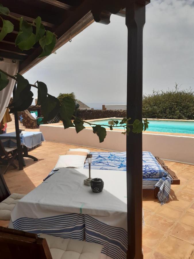 Tipica Lanzarote House Only Adults Bed and Breakfast Tías Eksteriør billede