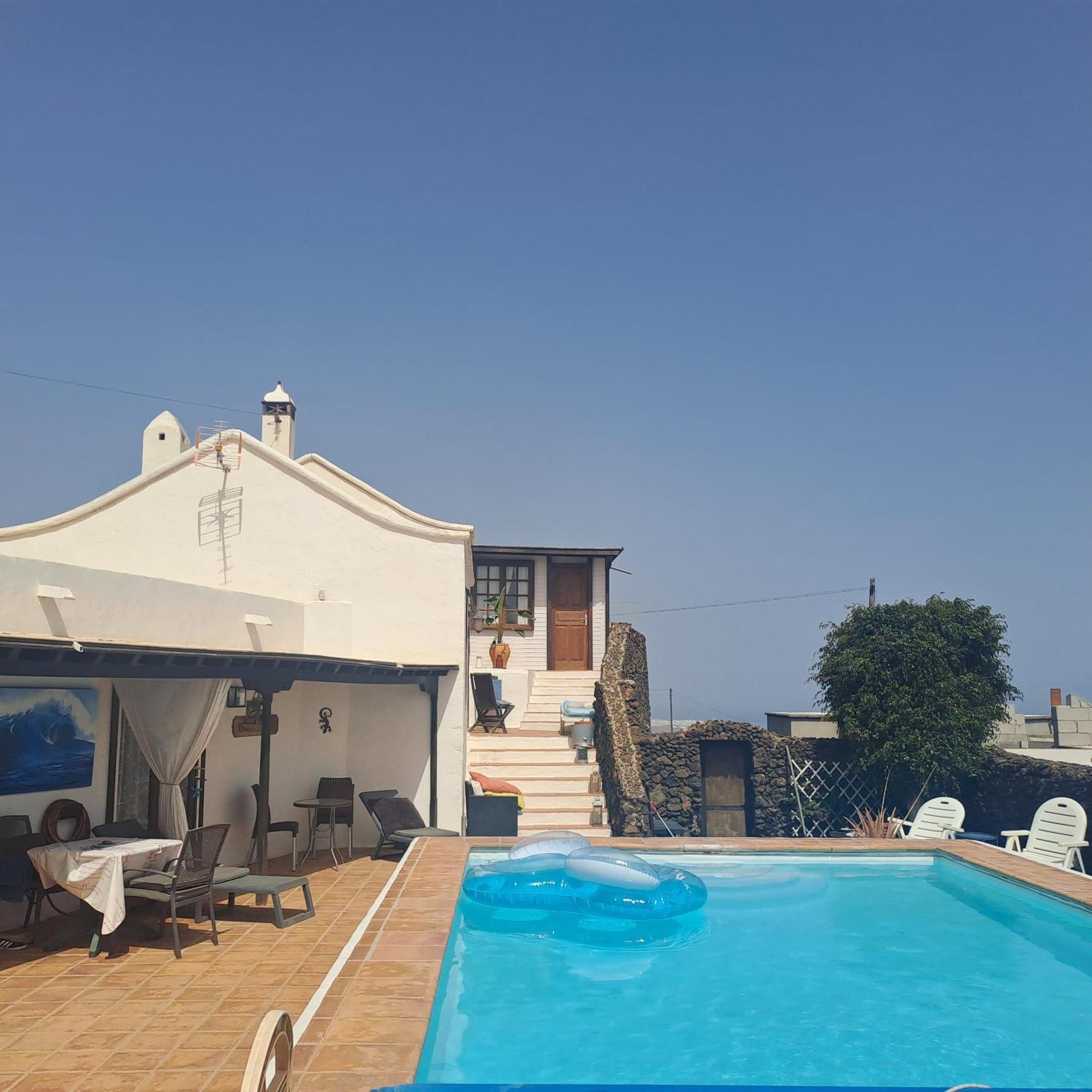 Tipica Lanzarote House Only Adults Bed and Breakfast Tías Eksteriør billede