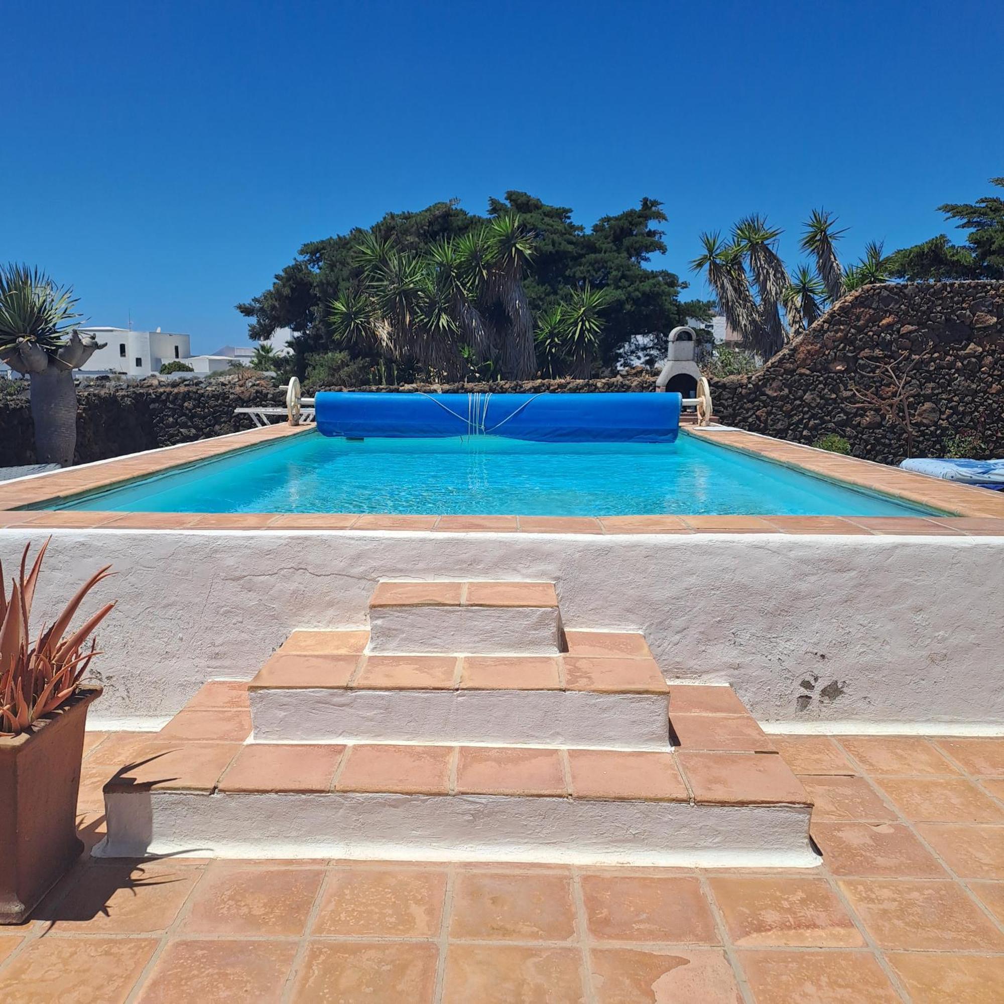 Tipica Lanzarote House Only Adults Bed and Breakfast Tías Eksteriør billede