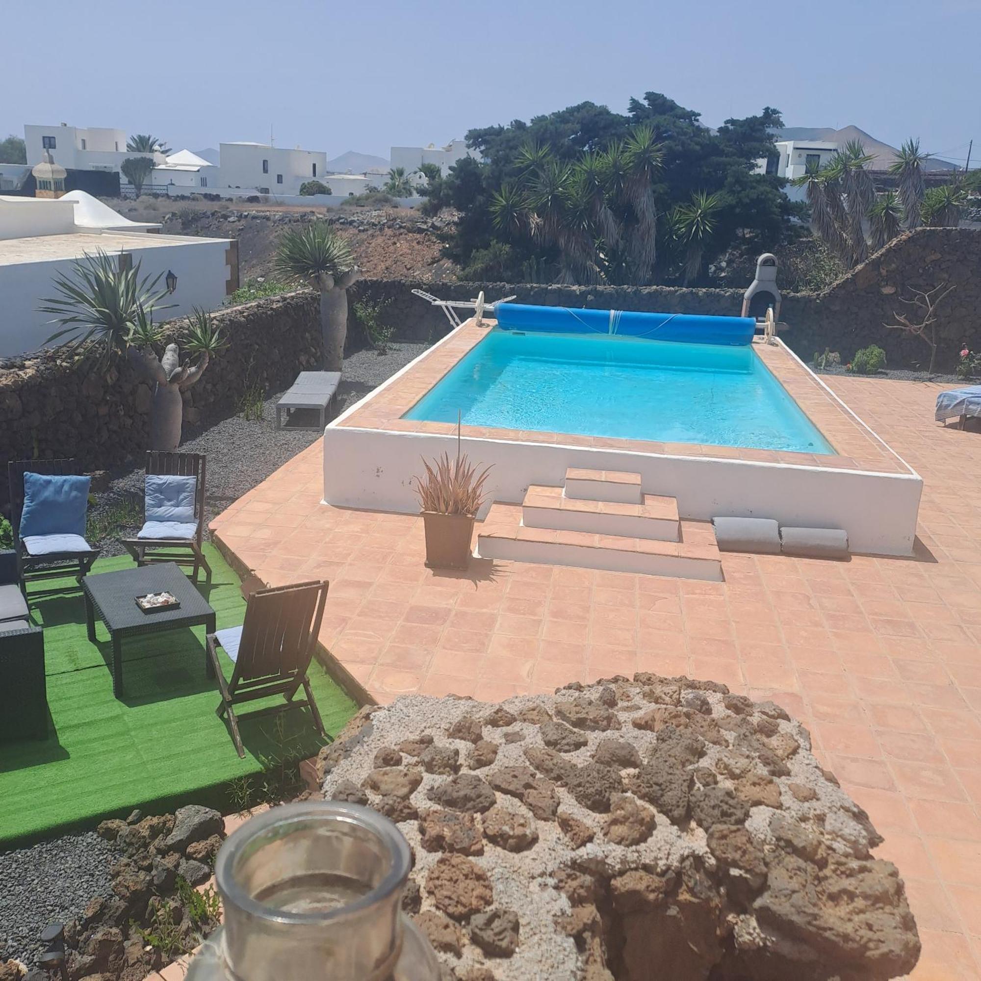 Tipica Lanzarote House Only Adults Bed and Breakfast Tías Eksteriør billede