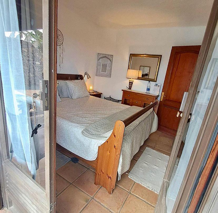 Tipica Lanzarote House Only Adults Bed and Breakfast Tías Værelse billede