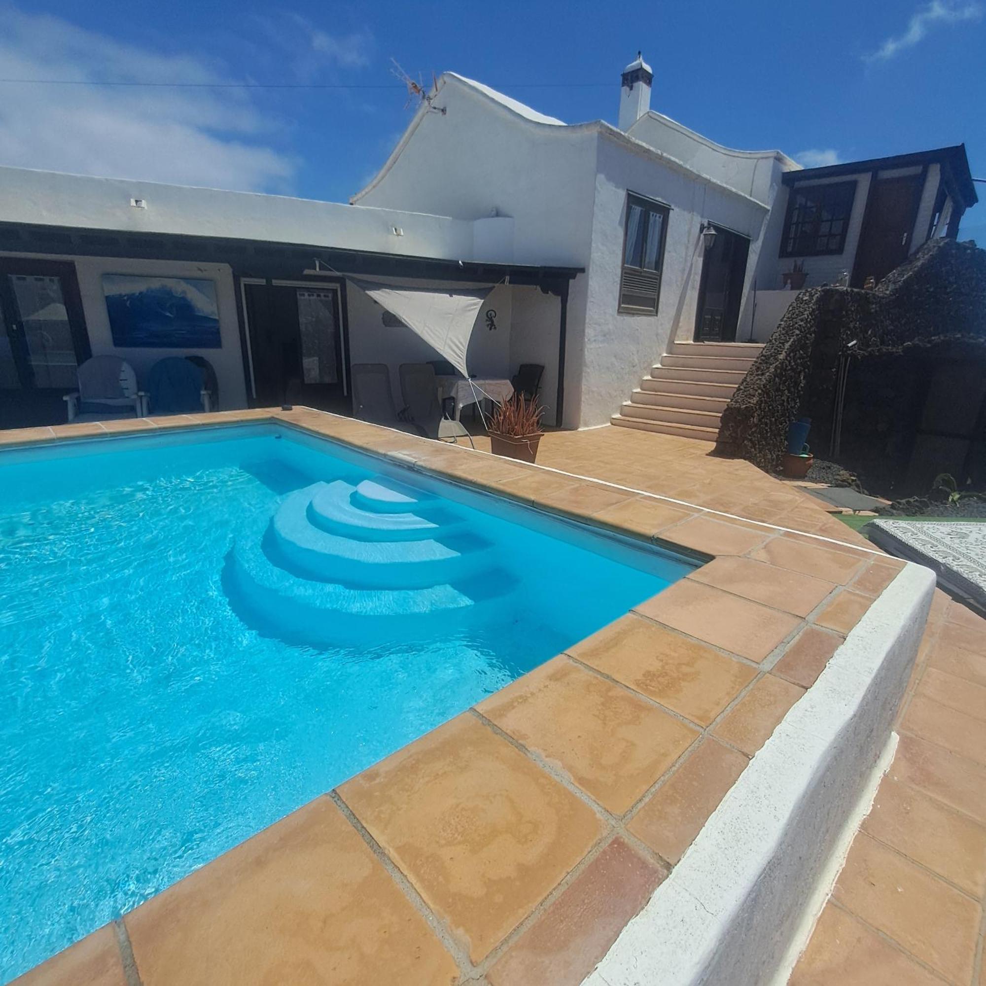 Tipica Lanzarote House Only Adults Bed and Breakfast Tías Eksteriør billede